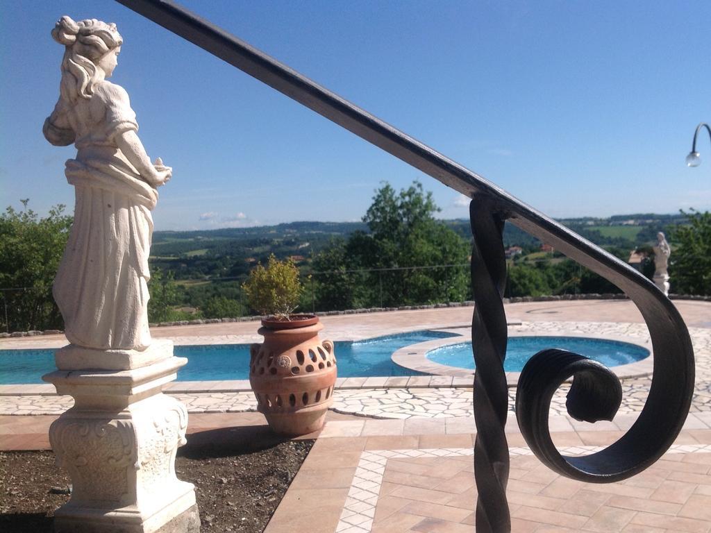 מונטפיאסקונה I Gigli Del Belvedere מראה חיצוני תמונה